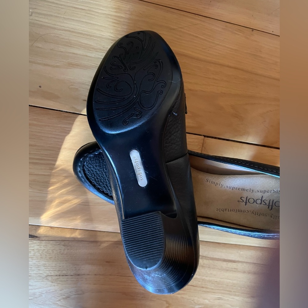 Softspots Black Pebbled Leather Slip-On Loafers with Metal Bit - Picture 3 of 4